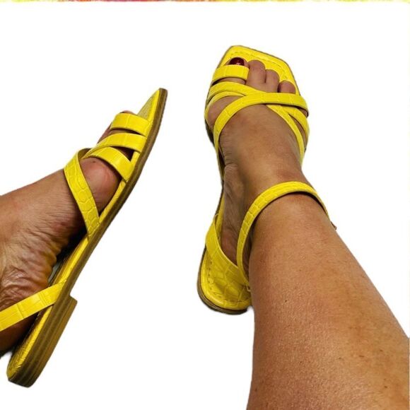JustFab Yellow Wild & Free Sandals - Size 6.5 - Picture 8 of 16